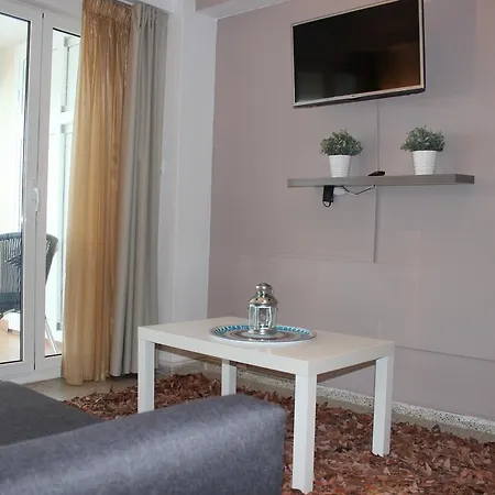 Sun Tower Beach Apartment *