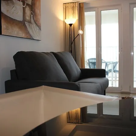 Sun Tower Beach Apartment *